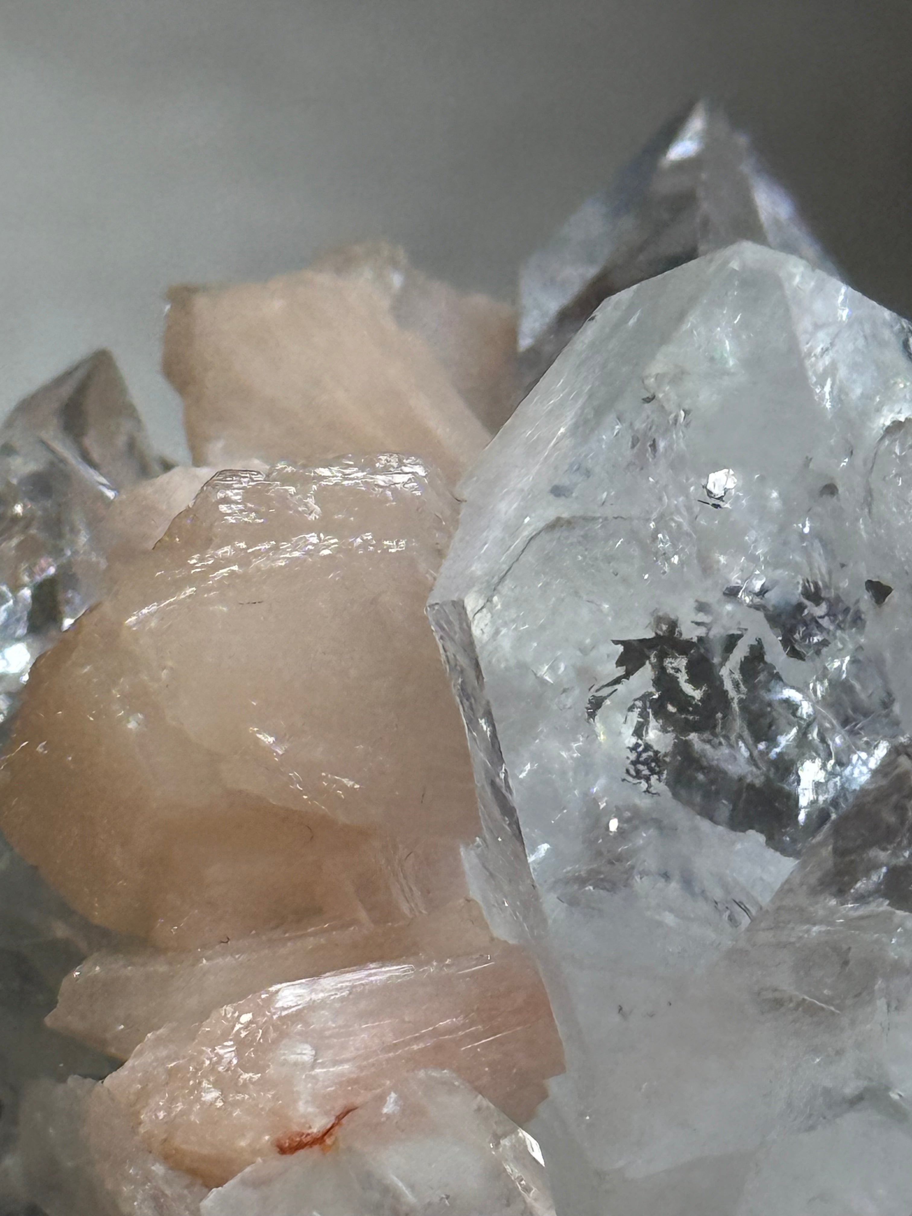 Diamond Apophyllite Peach Stilbite 5.005