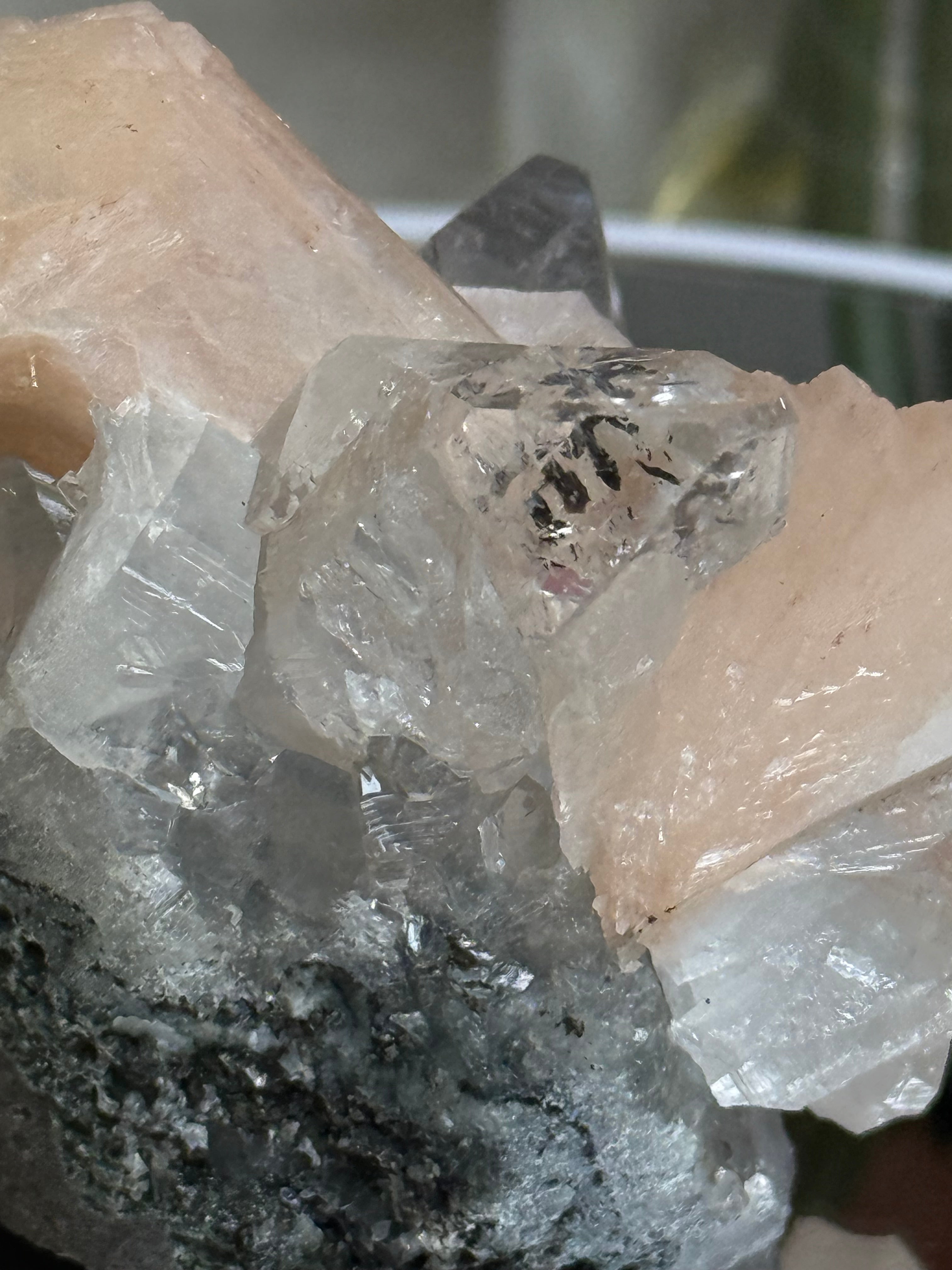 Diamond Apophyllite Peach Stilbite 5.023